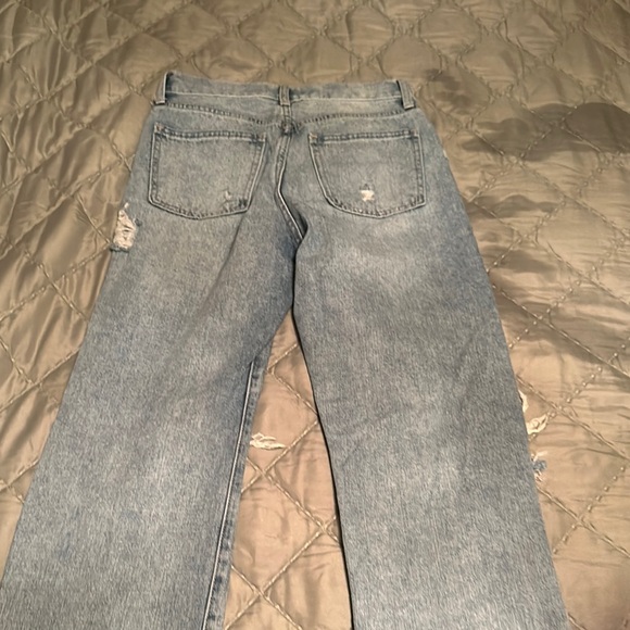Distressed Light Blue Jeans - Picture 3 of 4